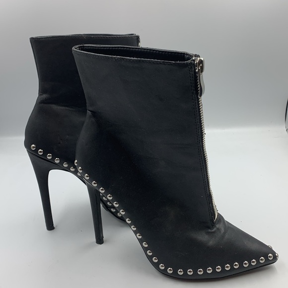 High heel booties. - Picture 2 of 5